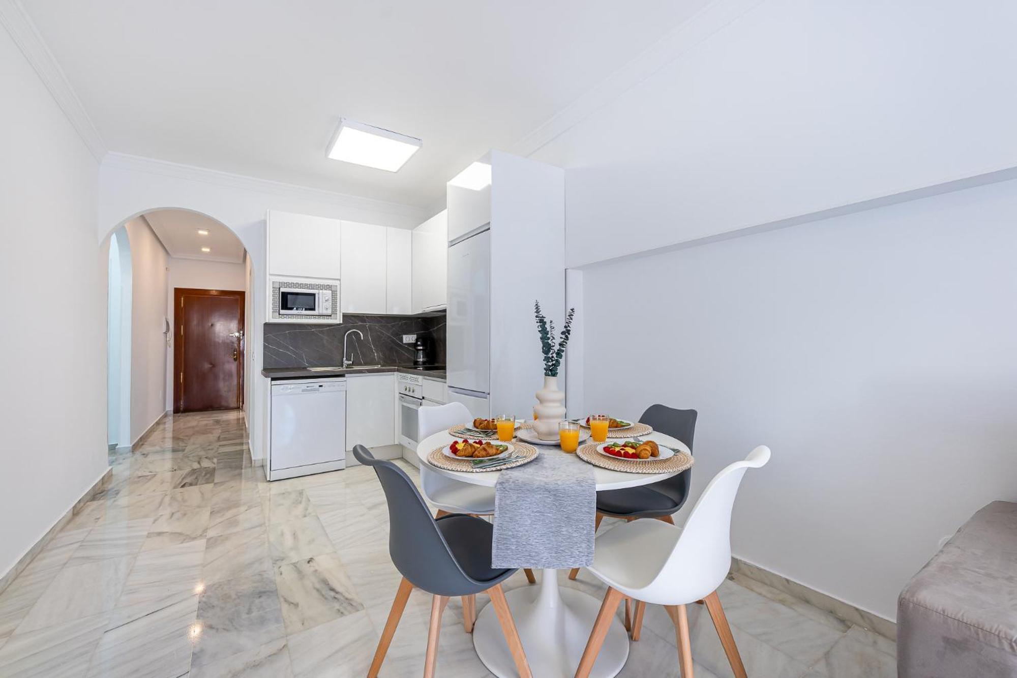 797 Holiday Rentals - Apartamento En Pueblo Quinta A 1 Min De La Playa Беналмадена Екстериор снимка