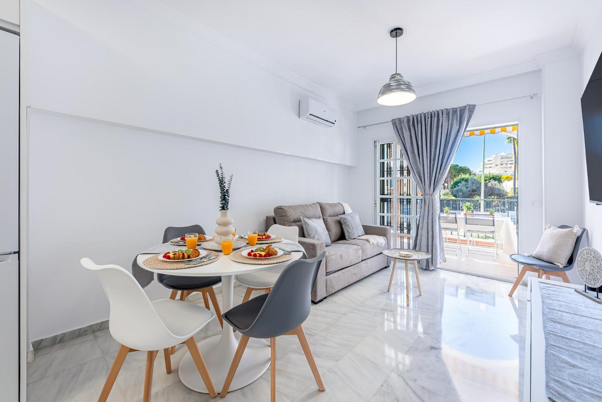 797 Holiday Rentals - Apartamento En Pueblo Quinta A 1 Min De La Playa Беналмадена Екстериор снимка
