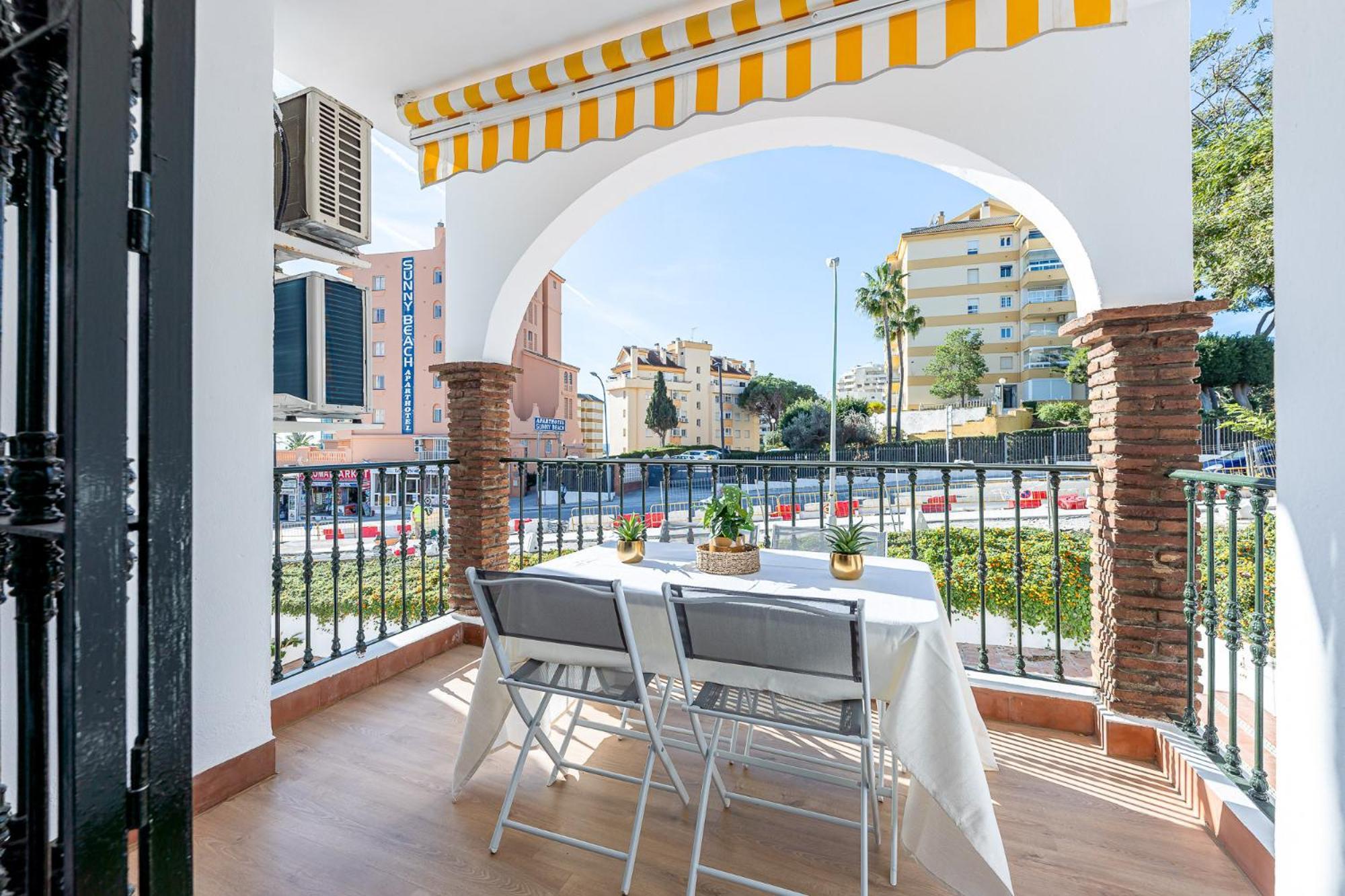 797 Holiday Rentals - Apartamento En Pueblo Quinta A 1 Min De La Playa Беналмадена Екстериор снимка