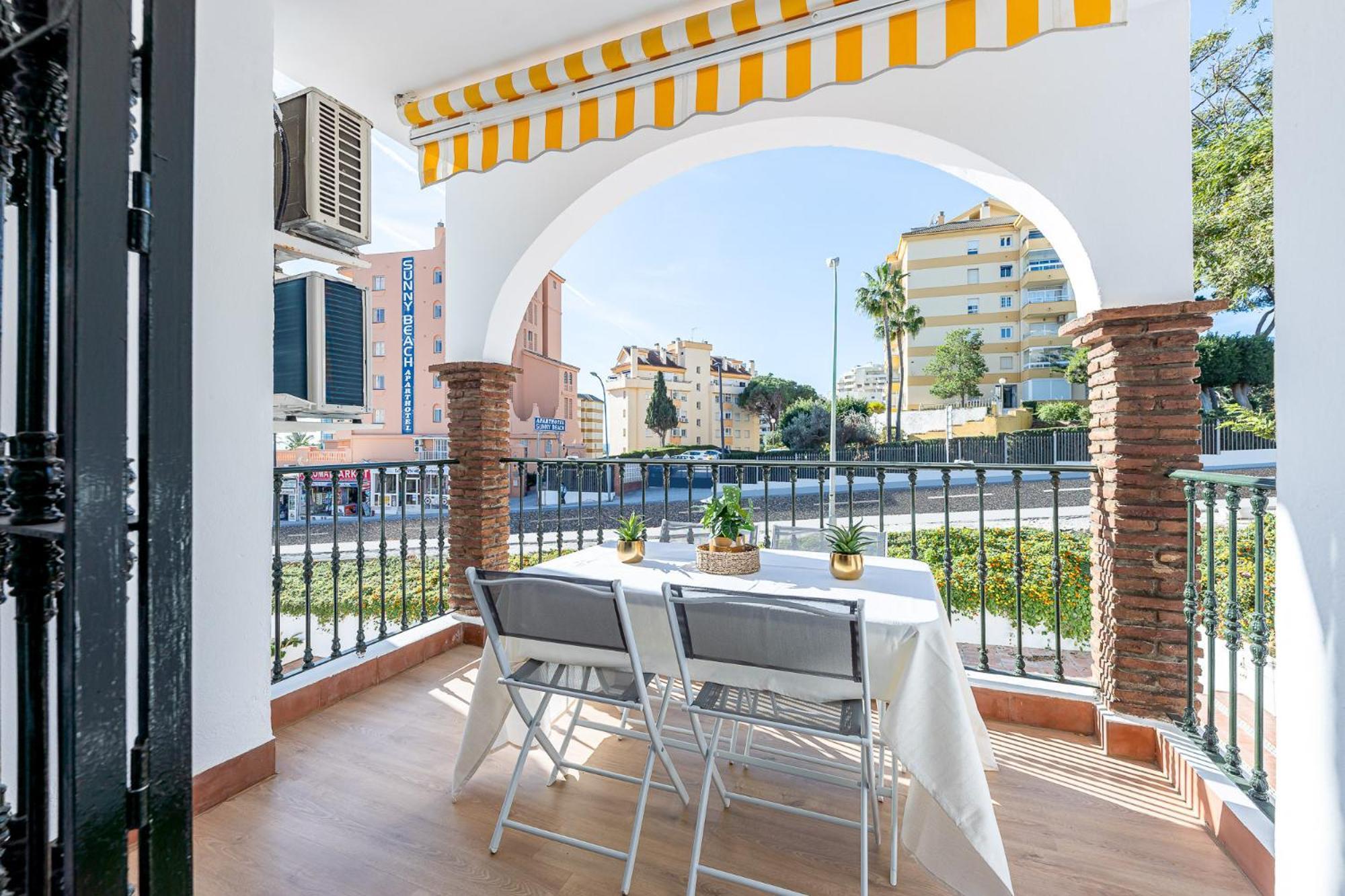 797 Holiday Rentals - Apartamento En Pueblo Quinta A 1 Min De La Playa Беналмадена Екстериор снимка