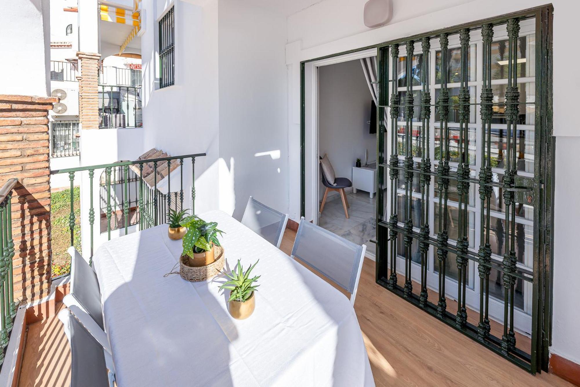 797 Holiday Rentals - Apartamento En Pueblo Quinta A 1 Min De La Playa Беналмадена Екстериор снимка